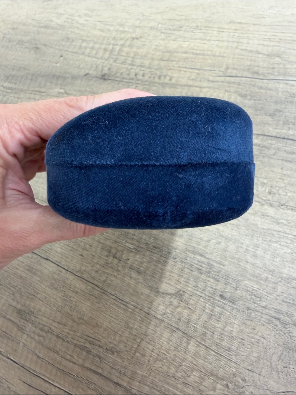 Gucci Navy Velvet Blue Eyewear Hard Case - Picture 4 of 8